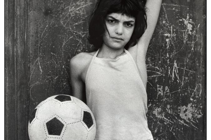 La bambina con il pallone