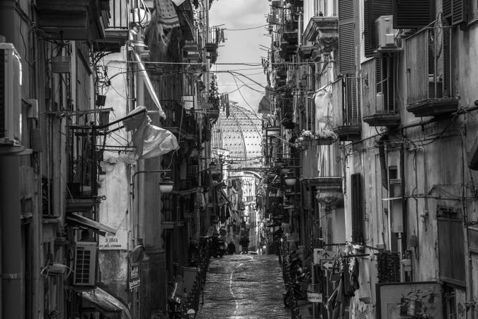 La volta in vetro e ferro della Galleria Umberto I 