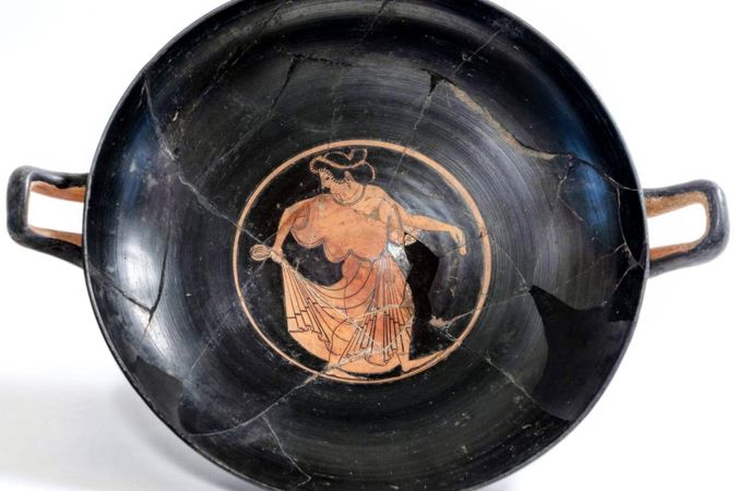 Kylix a figure rosse del ceramografo attico Oltos