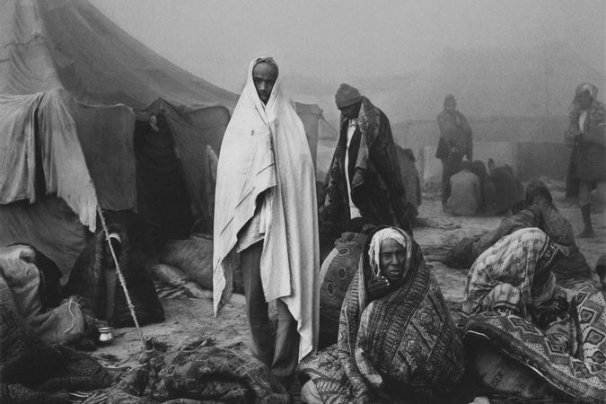 Mattina presto alla festa religiosa del Kumbh Mela