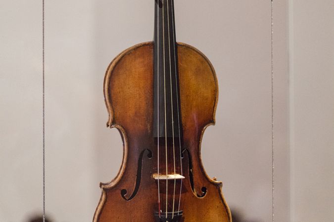 Violino di Paganini, detto “il Cannone”