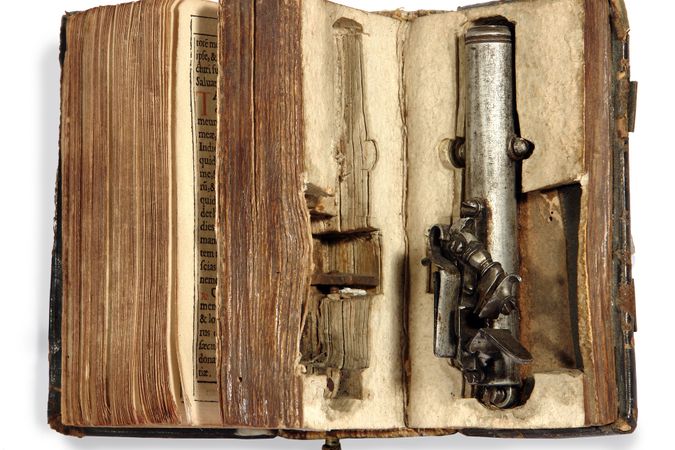 Libro di preghiere con pistola del doge Francesco Morosini