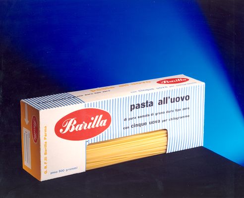 Brevetto della confezione di pasta all’uovo Barilla con finestra angolare