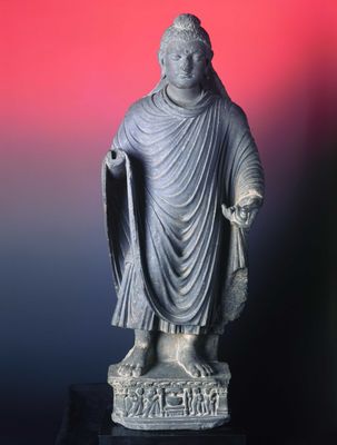 Statua di Buddha stante