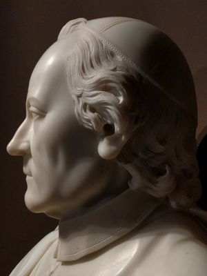 Busto in marmo di Ludovico Antonio Muratori