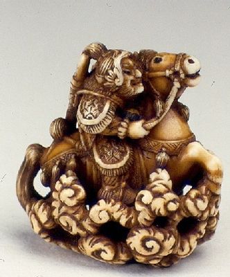 Netsuke raffigurante Nasu no Yoichi