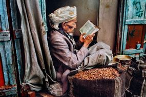 Steve McCurry. Leggere