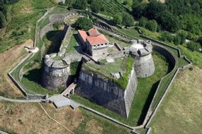 Fortezza di Sarzanello