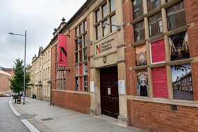 Northampton Museum and Art Gallery 