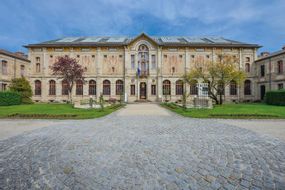 Musée national Adrien Dubouché